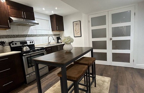Mount Pleasant House | This location brings an awesome ambience
