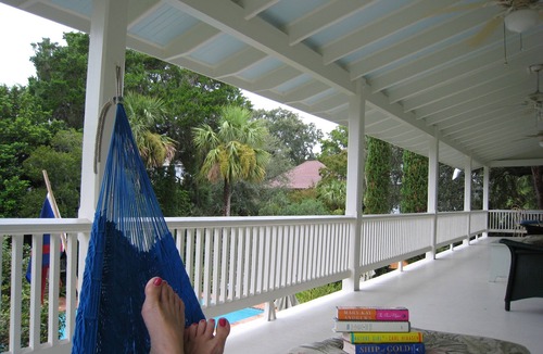 King City House | Three generations enjoy splashes & space. Sleeps 16. Walk to Village & Beach.