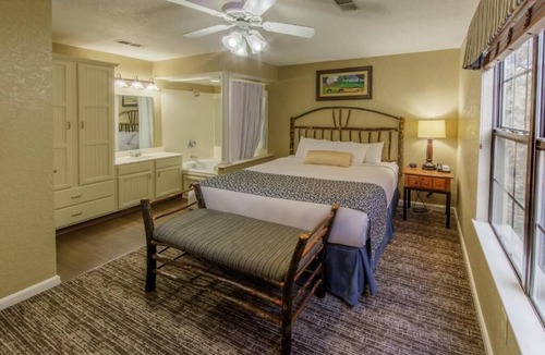 South Lee Hotel | Three Villas, Endless Play | Indoor Pools, Trails, Games & BBQ Decks