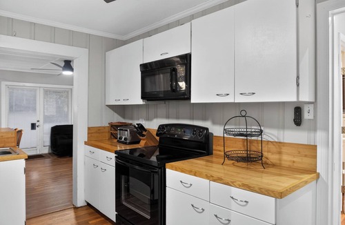 Thunderbolt House | Thunderbolt Coastal Cottage