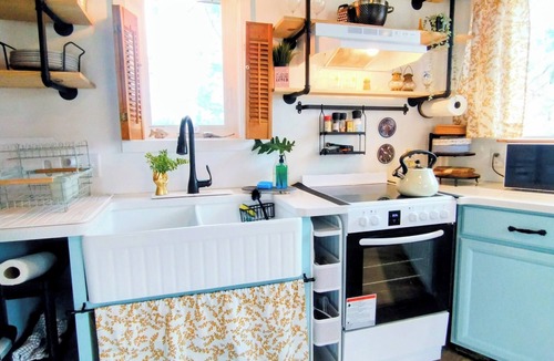 Little Creek House | Tiny Bay House on Delaware Bay/2 min walk to the beach/Sleeps 5