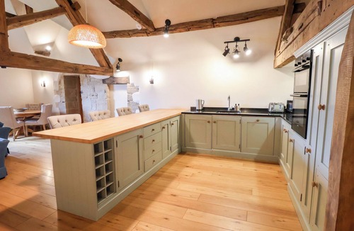 Melbourne Cottage | TITHE BARN, pet friendly in Melbourne, Derbyshire