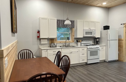 Orland Apartment | Toddy Haven: a lakefront condo near Acadia