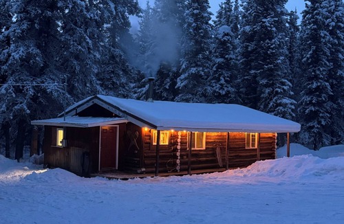 Gakona Cabin | Trails End, historic cabin on Bear Creek, next to Gulkana River