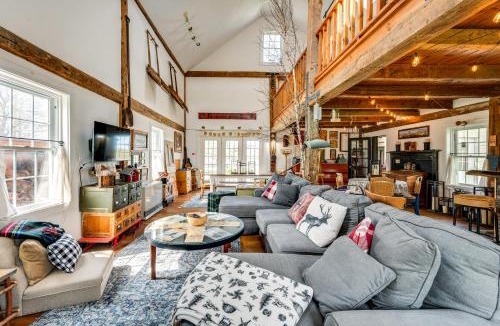 Irasburg House | ‘True North Farm House’ - Historic Family Home