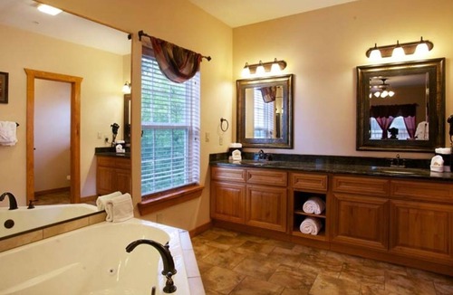 Pigeon Forge Resort | Two Bedroom Luxury Condo, Pigeon Forge, Tennessee (1890945)