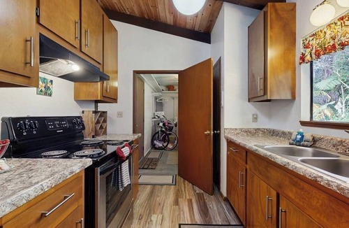 Volcano House | Two charming homes on one lot - nature walks, meditation spots and gardens