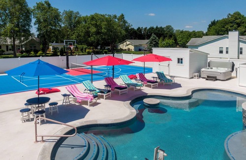 Rehoboth Beach House | UNIQUE! PRIVATE POOL, HOT TUB-BBALL, PICKLEBALL, BOCCE COURTS! Rehoboth Bch