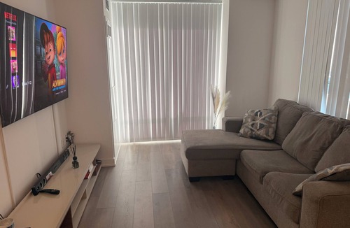 Vaughan Condo | Uniqueplace