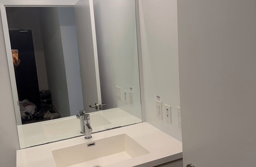 Vaughan Condo | Uniqueplace