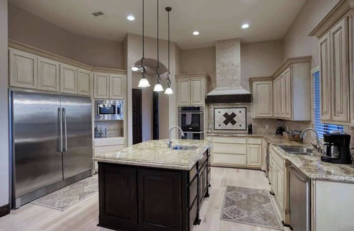 East Mesa House | Valley-View Pool & Hot Tub in Foothills