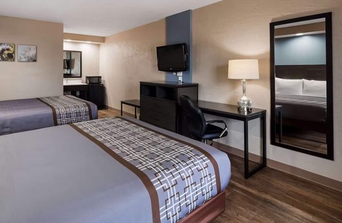 Jasper Hotel | Value-Focused Jasper Accommodation with Access to Parks, Trails & City Center