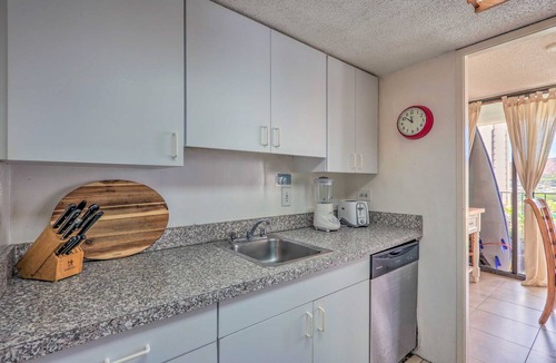 Waikiki Condo | Waikiki 2 bd - 2 blocks from the beach