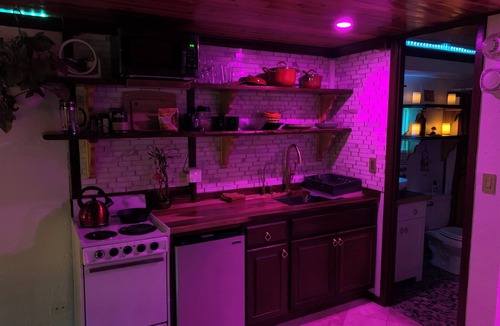 Waikiki Condo | Waikiki Magic; Full Kitchen Studio Condo with WiFi, AC, Mountain & Canal Views