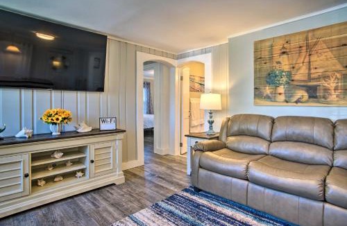 Wareham Center House | Walk to Swift's Beach! Classic Cottage w/Deck