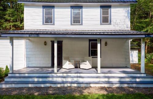 Fleischmanns House | Walk to Vly Creek: Catskills Getaway w/Porch
