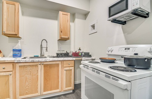 Waterville Apartment | Walkable, Low-Key Waterville Studio w/Parking!