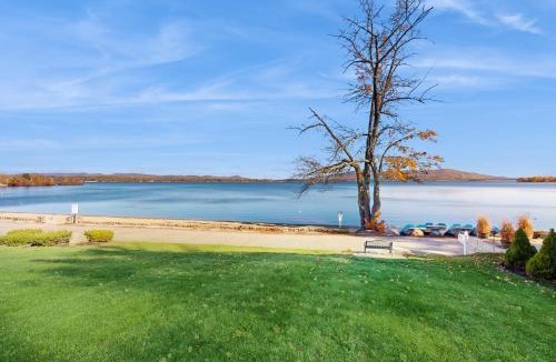 Center Ossipee House | Water