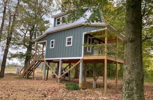 Lupton City Cabin | Waterfront cottage on the Sequatchie River at Ketners Mill -2