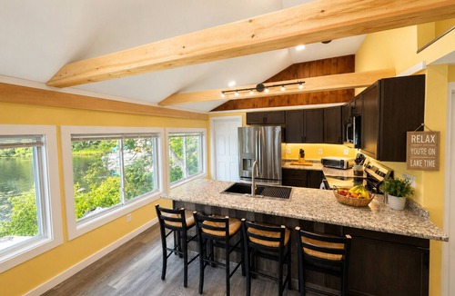 Brookline House | WATERFRONT FAMILY RETREAT - PRIVATE BEACH, DOCK & KAYAKS
