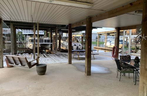 Springfield House | Waterfront Getaway on the Tickfaw River