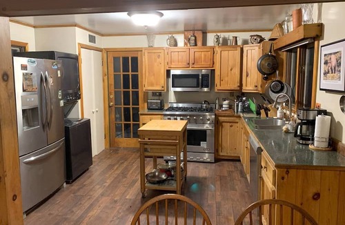 Wilmington Cabin | Waterfront Lodge Ideal for Water Activities in Wilmington, NY
