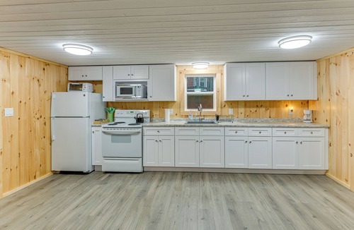 Sinclair House | Waterfront Long Lake Retreat: Great for Families!