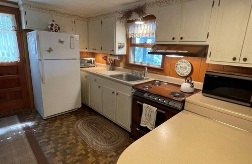 Naples Cottage | Waterfront on Sebago Lake