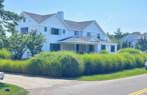 Shinnecock Hills House | WATERFRONT PARADISE 5 BR, DOCK, IMPECCABLY REMODELED - NEW BATHROOMS, KITCHEN,