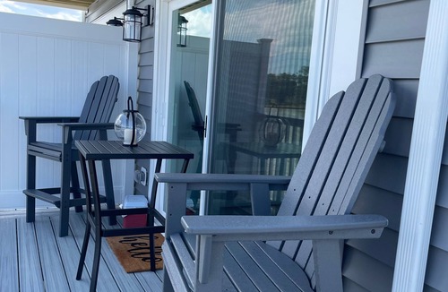 Ocean Pines House | Waterfront townhouse on the bay minutes from Ocean City and Assateague Island