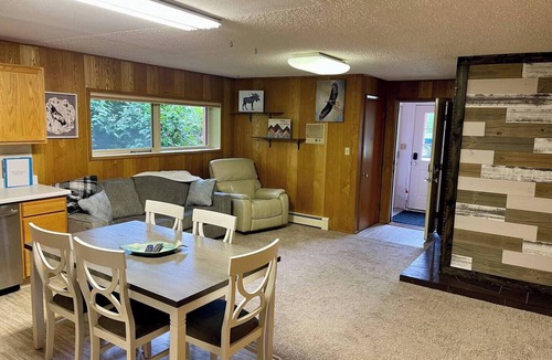 Downtown Anchorage House | Waterfront unit! Walk to shops, dining, & trails!