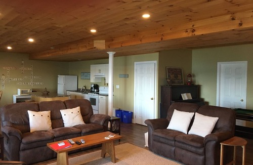 Picton House | Waterfront Vacation Rental 5 Min. From Sandbanks Beach