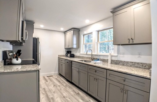 Gilford House | Waters Edge on Dockham Shore! Lake Winnipesaukee Waterfront!
