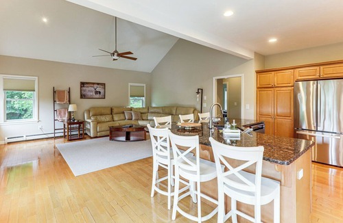 Campton House | Waterville Getaway w/Private Hot Tub