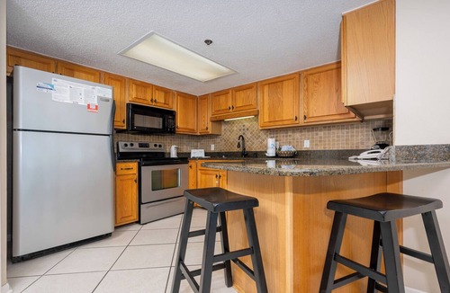 Orange Beach Condo | WEEKLY SPECIALS! LOW FLOOR - 2BR Condo @ Phoenix V