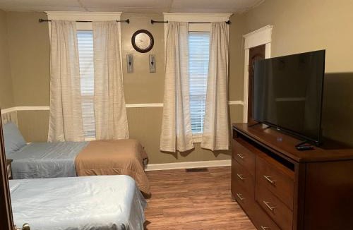 Birmingham Bed & Breakfast | Welcoming Overnight Bedroom