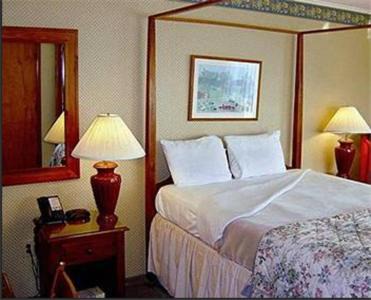 Bennington Hotel | West Road Motel