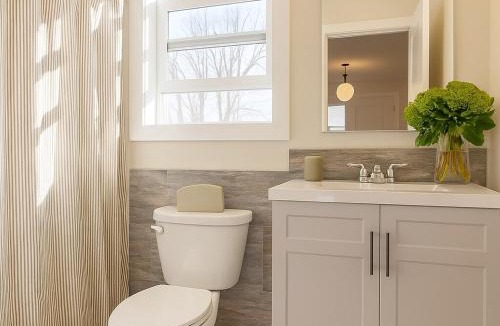 West New Haven Apartment | Westville Haven Modern 2BR Near Yale