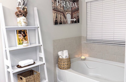 East Point House | Where Modern ElegancenMeets Comfort!