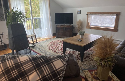 Cambridge Apartment | Who's ready to enjoy the river…”River retreat on the Battenkill