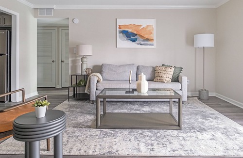 Homewood Apartment | Windsor Highlands Apartments by Landing