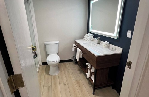 Dublin Hotel | Wingate by Wyndham Dublin Near Claytor Lake State Park