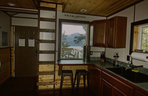 Seward Cabin | Wolf Ridge Cabin at Granite Point