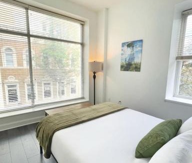 Downtown Apartment | Yale Modern Downtown Chateau
