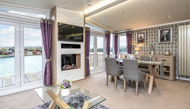 2 bedroom accommodation in Carnforth in Carnforth