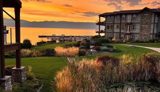 3 bed luxury Flathead lake living, waterfront