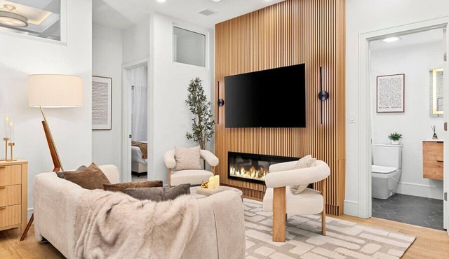 4BR/4BA | Parking + Chef’s Kitchen | Near BU/BC