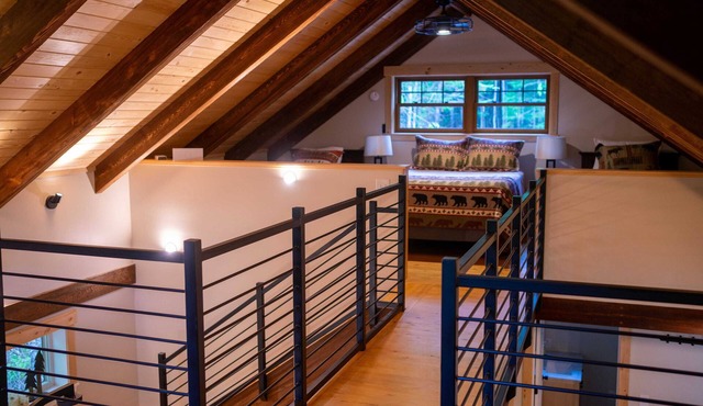 A private wooded retreat with modern amenities, close to town and pet friendly!