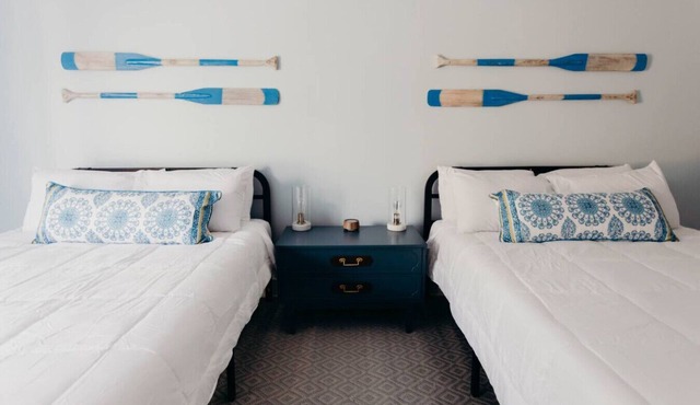 Amonette Bend Room, Lakeside Inn at Dale Hollow