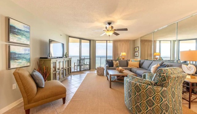 Beachfront 3Br 2 Bath, Sleeps 8 Comfortably - Spectacular View